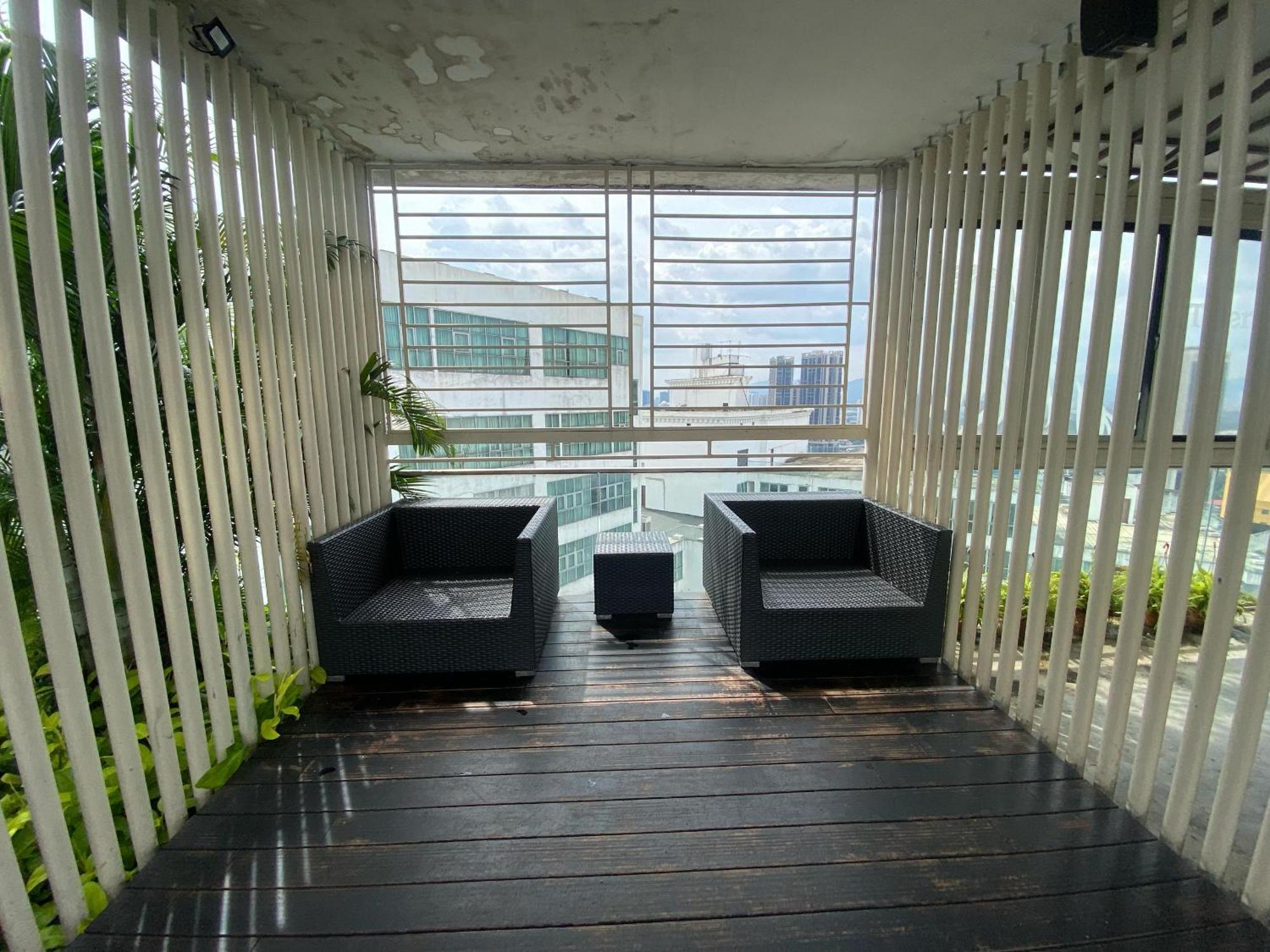 Skyfloat Infinity Hostel Куала-Лумпур Экстерьер фото